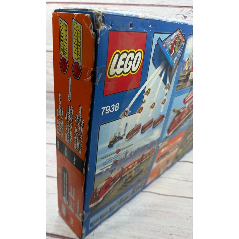 LEGO City Passenger Train 7938 Red High Speed Remote Control 669 Pcs Retired Set